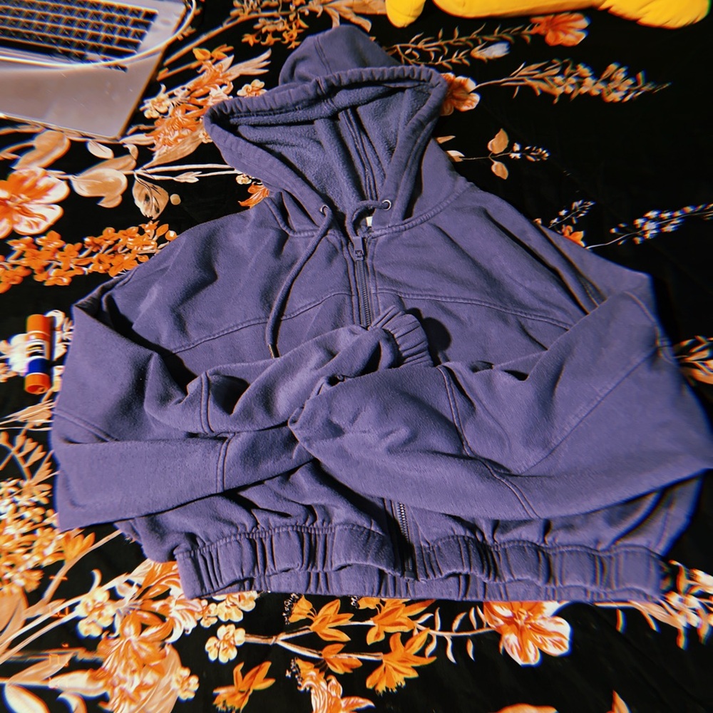 Women’s cropped hoodie